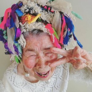 93-year-old-grandma-flashy-clothes-09.jpg