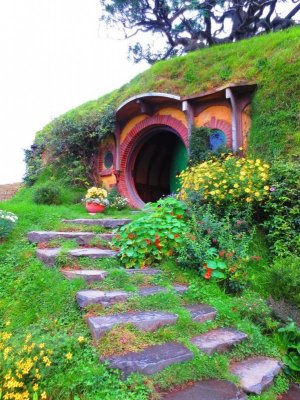 Hobbit House.jpg