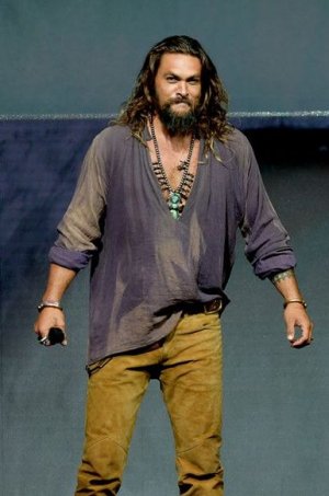 jasonmomoa.jpg