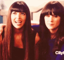 zooey-deschanel-what.gif