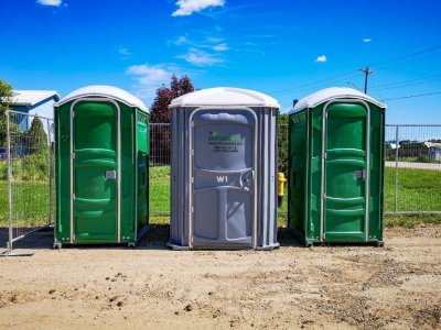 portapotty-min-1.jpg