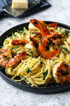 Lemon-Spaghetti-With-Shrimp-5[1].jpg