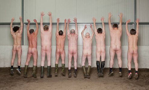 081324naked.jpg