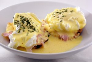 EGGS BENEDICT.jpg