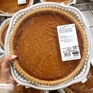 costco-pumpkin-pie_rachel-wilke.jpg