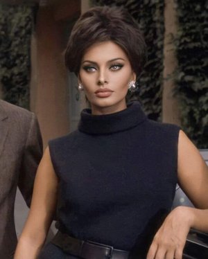 sophia eyemakeup.jpg