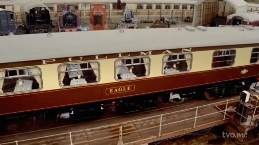 oldtraincar-pullman eagle restored.jpg
