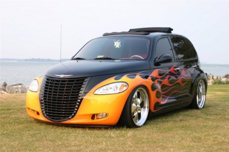 pt-cruiser-custom-8-1-4046662778.jpg