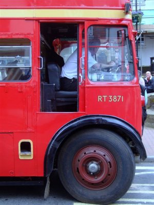 London_Bus_RT_3871.jpg