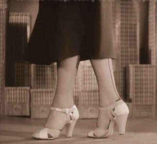 1930s-shoe-fashions.jpg 1930s-shoe-fashions.jpg