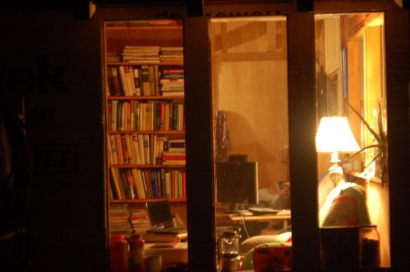 cabin at night.jpg cabin at night.jpg