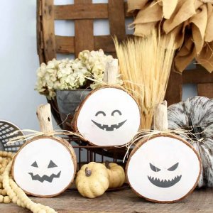 wooden-pumpkins-4-1.jpeg-ezgif.com-png-to-jpg-converter.jpg