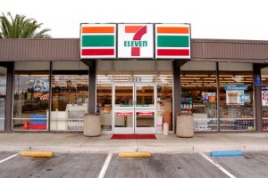 7-Eleven-store.jpg