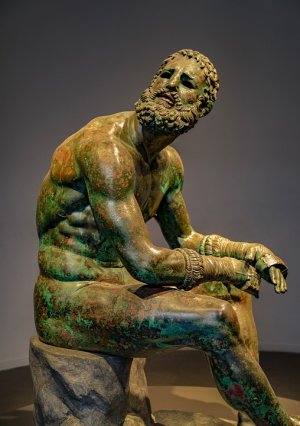 Ancient Greek Boxer Statue.jpg
