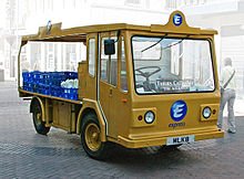Milk_float_-_Liverpool_(modified_background).jpg