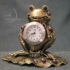 clock frog.jpg