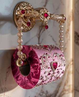 pink loo roll.jpg