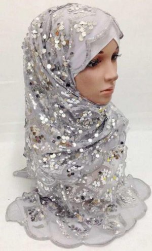 latest-design-bling-bling-muslim-paillette-scarf.jpg