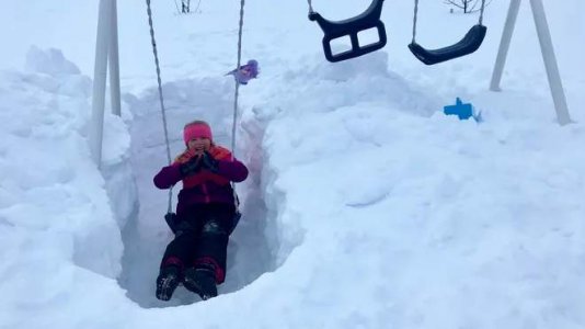 SnowSwing.jpg