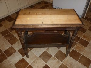 table in Kitchen (800x600).jpg table in Kitchen (800x600).jpg