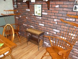 table in place (800x600).jpg