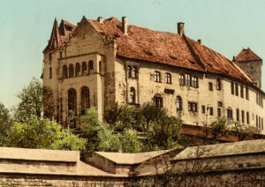 Castle_(west_side),_Nuremberg,_Bavaria,_ca._1895.jpg