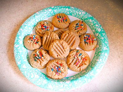 3 Ingredient Honey Flavored Peanut Butter Cookies_.JPG 3 Ingredient Honey Flavored Peanut Butter Cookies_.JPG