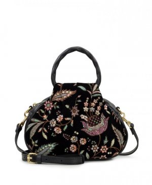 P1033651_Milburn_Black_0001_Front.jpg