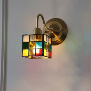 light rubik cube.jpg