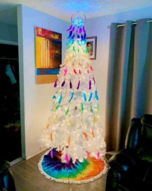 675a8d6950a7f_christmas-tree-idea-pics.jpg
