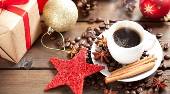 Christmas_Coffee_Drinks_For_A_Refreshing_Xmas_Morning.jpg