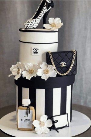 B&W Chanel.jpg