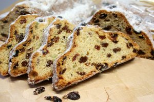 christmas-stollen4.jpg