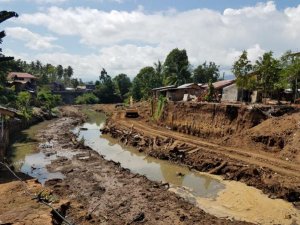 ditch (800x600).jpg