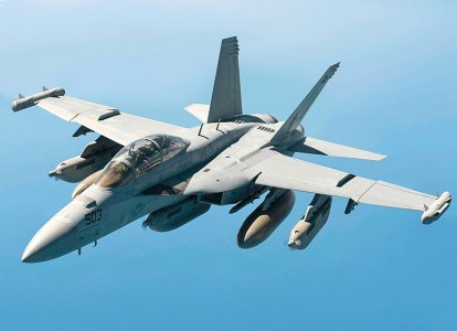 800px-U.S._Navy_EA-18G_Growler_breaks_away_from_a_U.S._Air_Force_KC-135_(altered).jpg