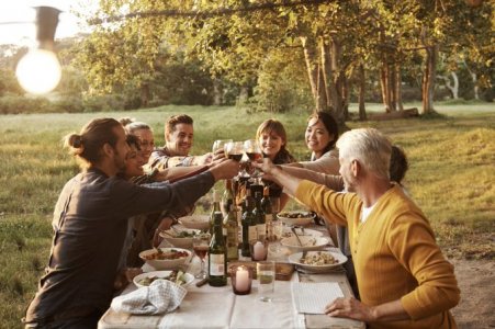birthday picnic table.jpg
