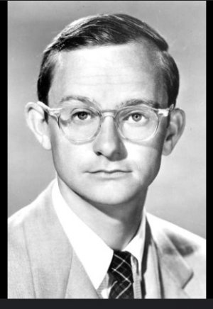 wally cox.jpg