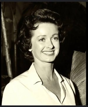 Noel Neill.jpg