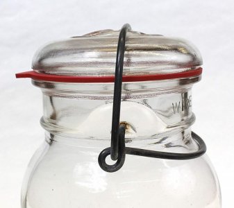clam down jar.jpg
