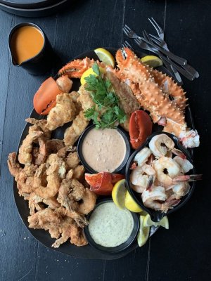 Friday-Night-Seafood-Platter-1152x1536.jpg
