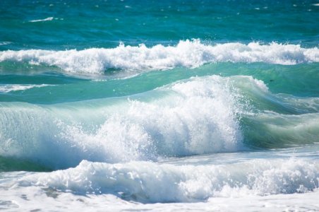 ocean-waves.jpg