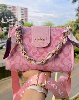 pink-coach-bag-v0-f6j5rit8mbec1~2.jpeg