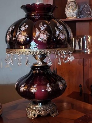 lamp burgundy.jpg