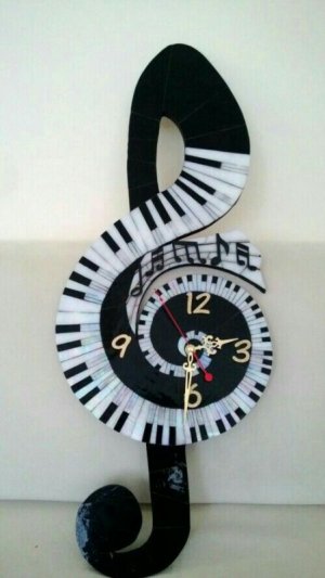 clock music note.jpg