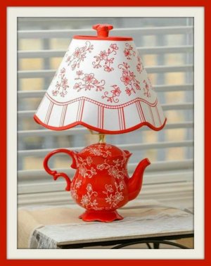 lamp red teapot.jpg
