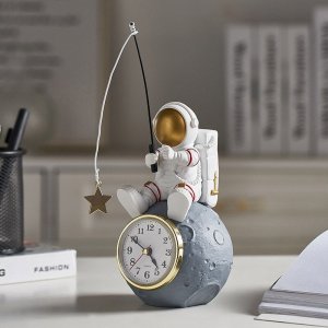 clock kids.jpg