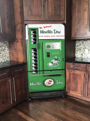 green vintage mountain dew.jpg