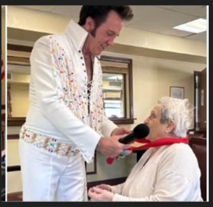 elvis4.jpg