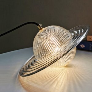 lamp planet.jpg