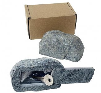 spare_key_rock.jpg